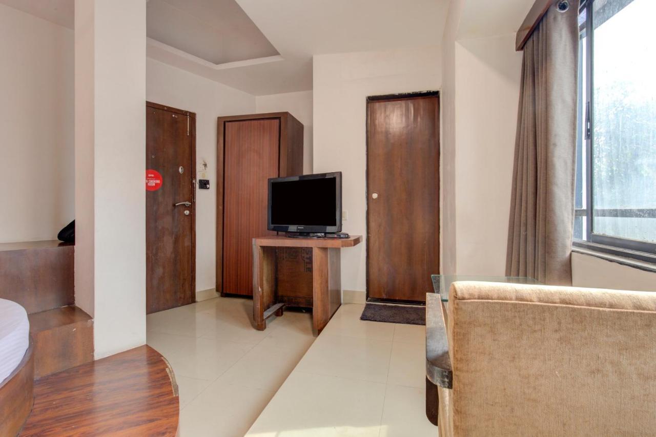 Capital O 77295 Hotel Bansidhar Bhuvan Mumbai Exterior foto